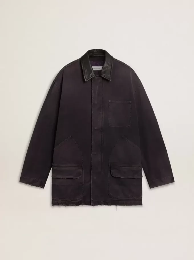 Chaqueta vaquera para hombre con detalles desgastados y cuello de cuero Chaqueta vaquera para hombre con detalles desgastados y cuello de cuero