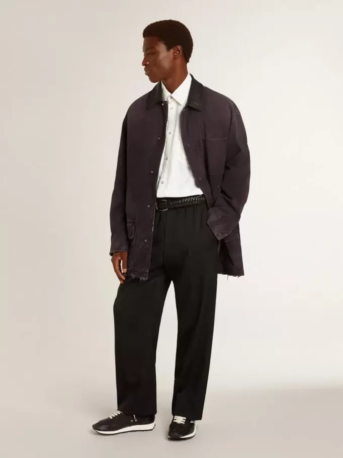 Chaqueta vaquera para hombre con detalles desgastados y cuello de cuero Chaqueta vaquera para hombre con detalles desgastados y cuello de cuero