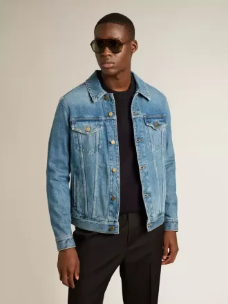 Chaqueta vaquera para hombre con lavado medio Chaqueta vaquera para hombre con lavado medio