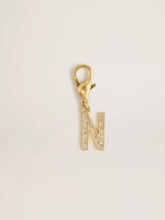 Charm con la letra N en latón dorado con cristales