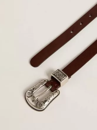 Cinturón de cuero marrón oscuro para mujer con hebilla plateada decorada