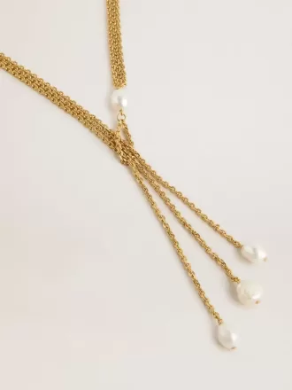 Collar con cadenas doradas antiguas y perlas