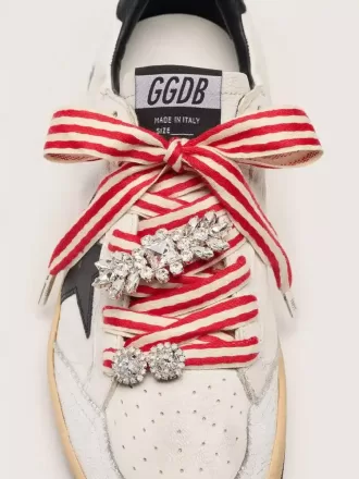 Cordones «Playful» de rayas rojas y beige con dos charms aplicados