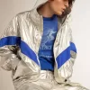 Cortavientos para hombre en tejido técnico plateado.