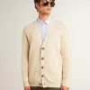 Cárdigan beige para hombre con las letras «Golden» en la espalda Cárdigan beige para hombre con las letras «Golden» en la espalda