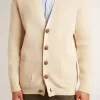 Cárdigan beige para hombre con las letras «Golden» en la espalda Cárdigan beige para hombre con las letras «Golden» en la espalda