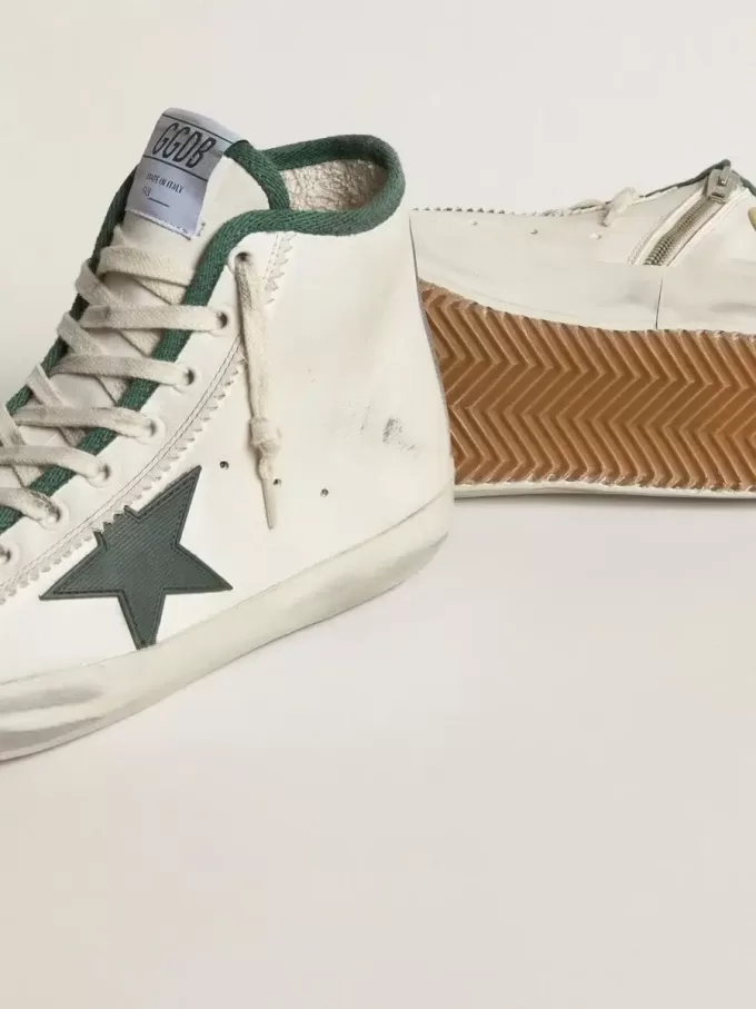 Francy LTD para mujer en piel napa con estrella de goma verde Francy LTD para mujer en piel napa con estrella de goma verde