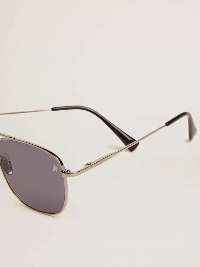 Gafas de sol aviador Roger con montura negra y lentes negras Gafas de sol aviador Roger con montura negra y lentes negras