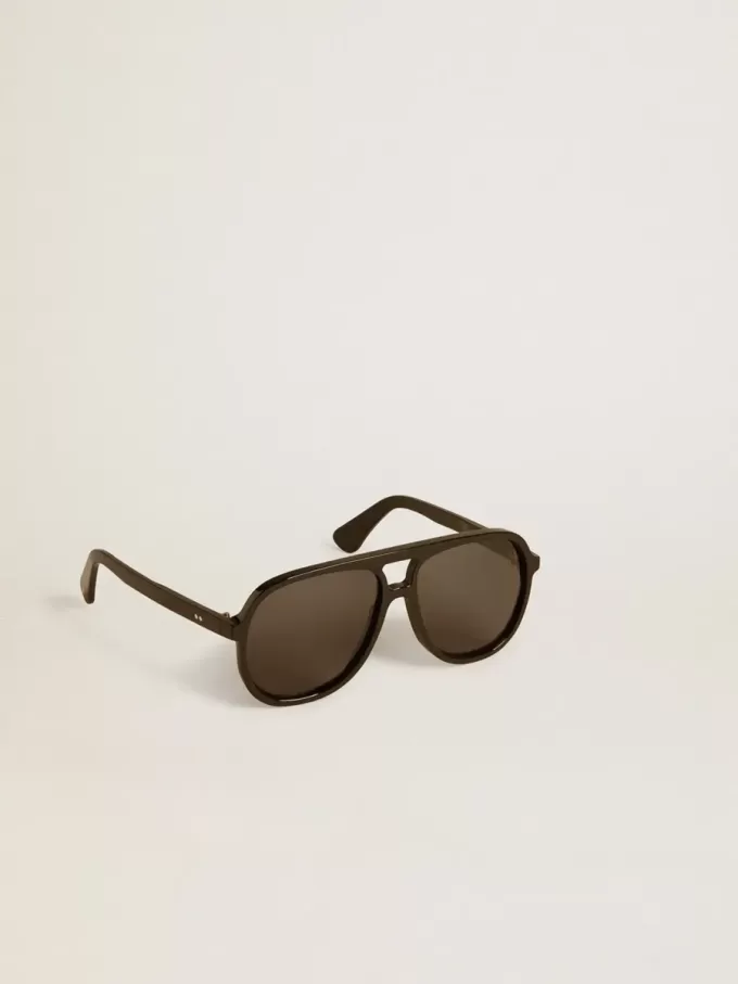 Gafas de sol estilo aviador con montura y lentes negras Gafas de sol estilo aviador con montura y lentes negras