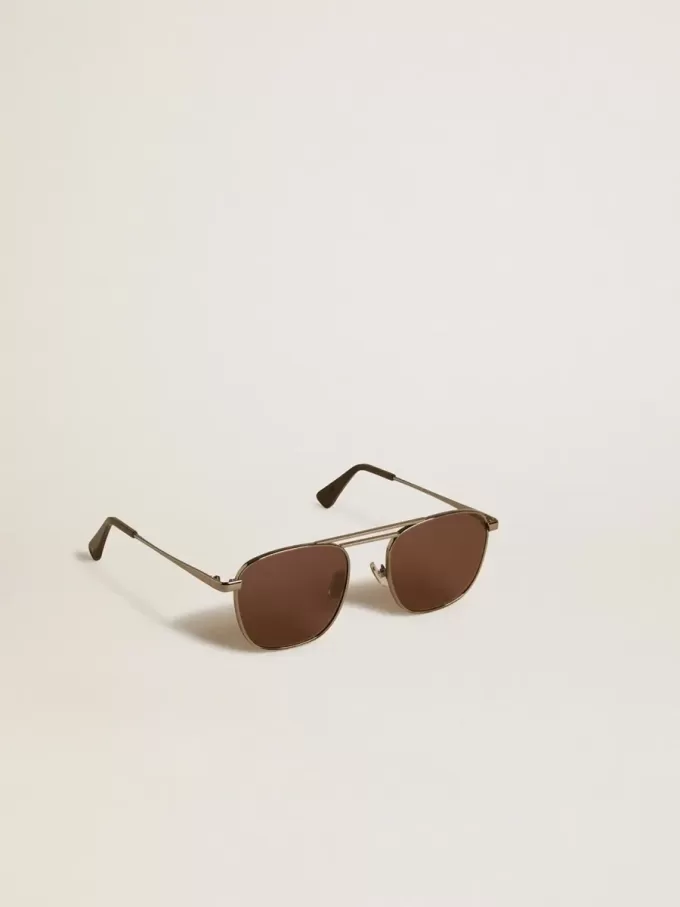 Gafas de sol estilo aviador con montura y lentes negras Gafas de sol estilo aviador con montura y lentes negras
