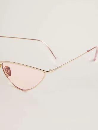 Gafas de sol estilo ojo de gato con montura y lentes rosas