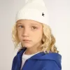 Gorro de algodón blanco roto con estrella negra en contraste Gorro de algodón blanco roto con estrella negra en contraste