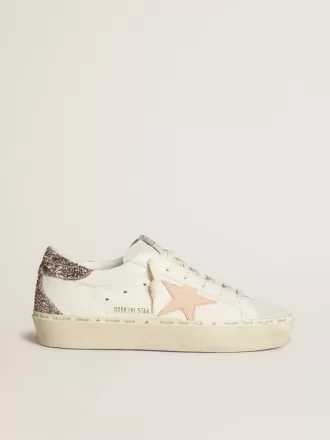 Hi Star en napa blanca con estrella de piel rosa y lengüeta con purpurina en el talón