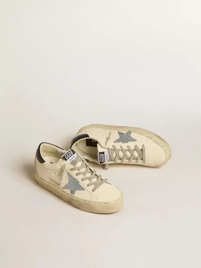 Hi Star en napa con estrella de cristal Swarovski y lengüeta del talón en piel azul oscuro Hi Star en napa con estrella de cristal Swarovski y lengüeta del talón en piel azul oscuro