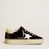 Hi Star en terciopelo negro con estrella de cuero blanco y lengüeta de ante en el talón Hi Star en terciopelo negro con estrella de cuero blanco y lengüeta de ante en el talón