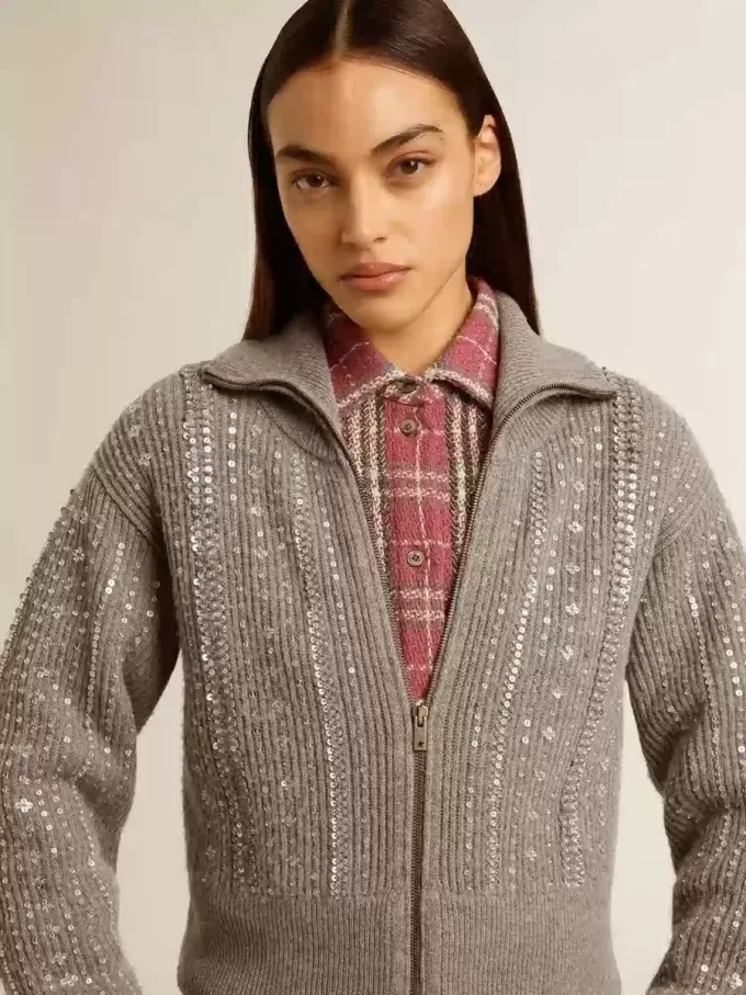 Jersey corto de mujer en lana gris jaspeada con lentejuelas Jersey corto de mujer en lana gris jaspeada con lentejuelas