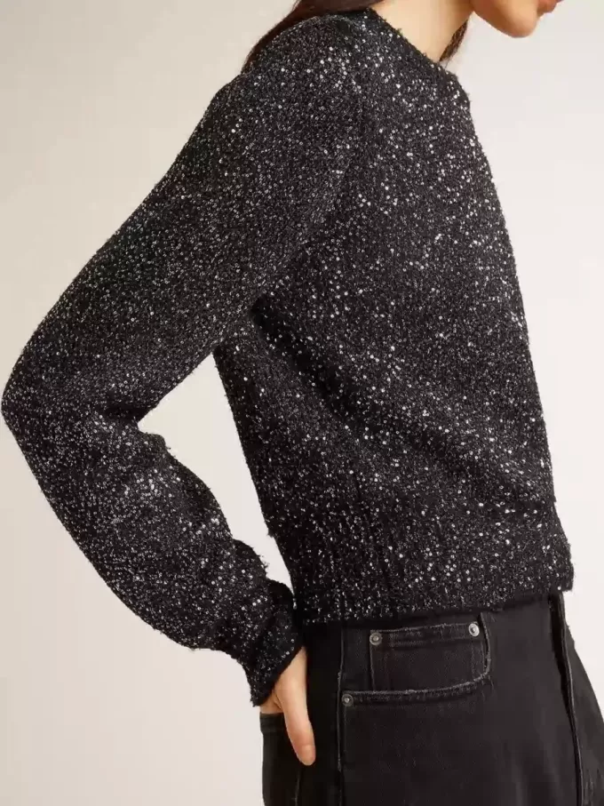 Jersey corto de mujer en mezcla de lana negra con lentejuelas por toda la prenda Jersey corto de mujer en mezcla de lana negra con lentejuelas por toda la prenda