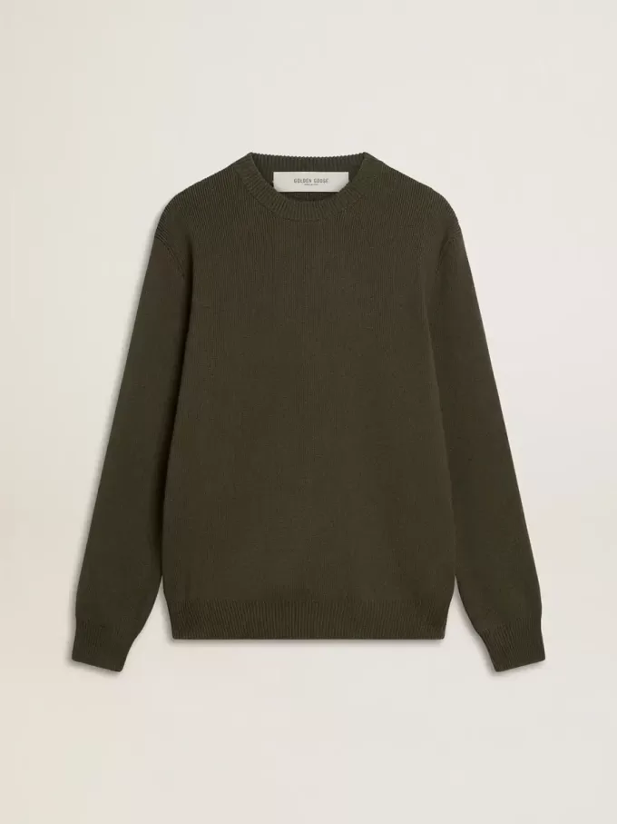Jersey de cuello redondo para hombre en color verde militar con las letras «Golden» en la espalda Jersey de cuello redondo para hombre en color verde militar con las letras «Golden» en la espalda