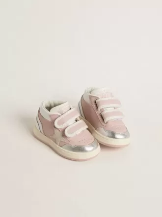 Junior June en piel rosa con inserciones de piel metalizada y estrella de ante