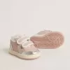 Junior June en piel rosa con inserciones de piel metalizada y estrella de ante Junior June en piel rosa con inserciones de piel metalizada y estrella de ante