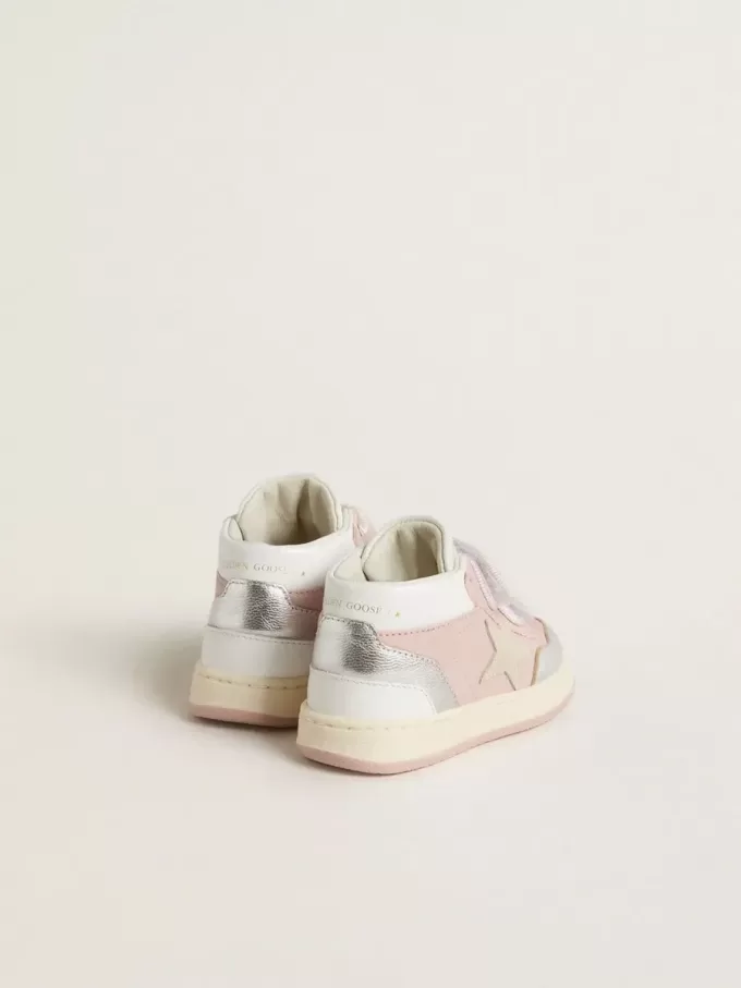 Junior June en piel rosa con inserciones de piel metalizada y estrella de ante Junior June en piel rosa con inserciones de piel metalizada y estrella de ante