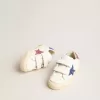 Junior May School en piel con estrella brillante y lengüeta en el talón Junior May School en piel con estrella brillante y lengüeta en el talón