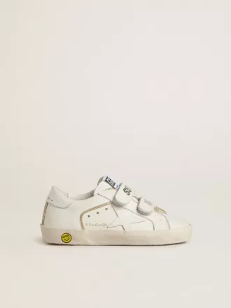 Junior Old School en piel blanca con detalles dorados