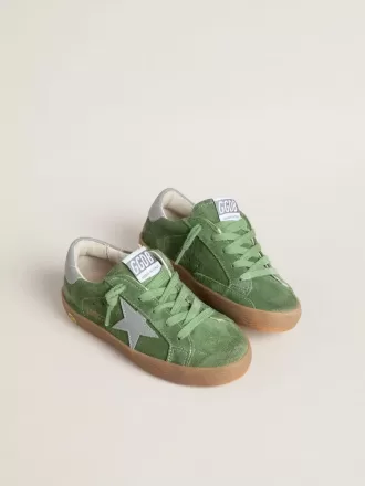Junior Super-Star en ante verde con estrella azul claro y lengüeta en el talón