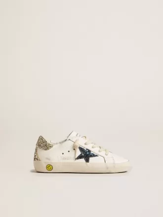 junior super star en piel con estrella brillante y lengeta en el taln 1 330x440 - Junior Super-Star en piel con estrella brillante y leng&uuml;eta en el tal&oacute;n