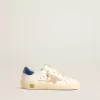 Junior Super-Star en piel napa con estrella beige y lengüeta azul en el talón