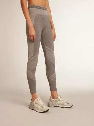 Leggings grises jaspeados para mujer con costuras mixtas