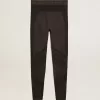 Leggings negros para mujer con costuras mixtas Leggings negros para mujer con costuras mixtas