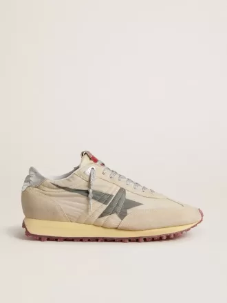 Marathon para hombre con parte superior de nailon beige y estrella gris