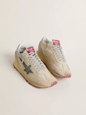 Marathon para hombre con parte superior de nailon beige y estrella gris