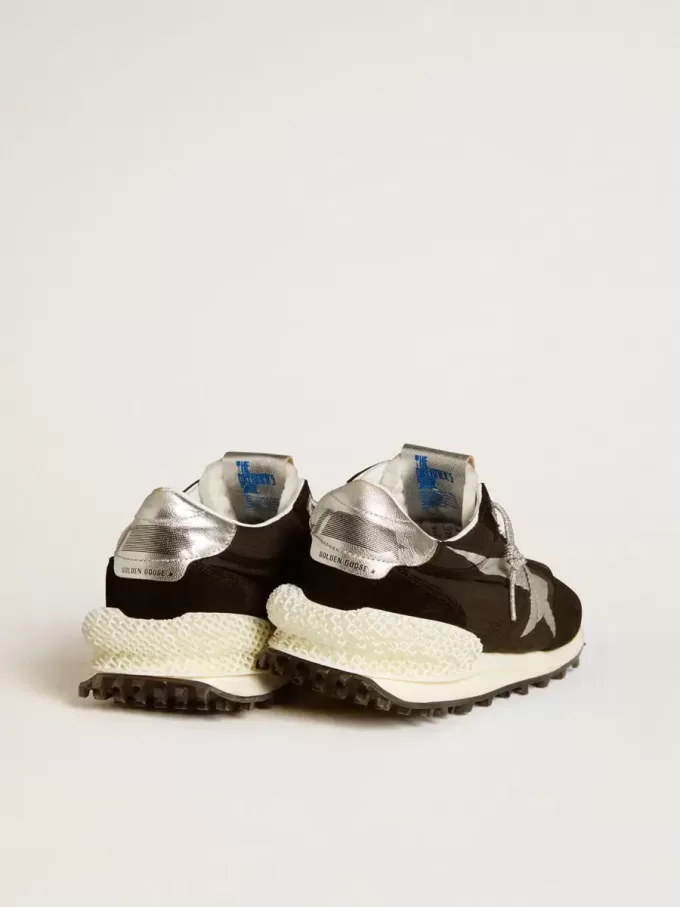 Marathon para hombre con parte superior de nailon ripstop negro y estrella plateada Marathon para hombre con parte superior de nailon ripstop negro y estrella plateada