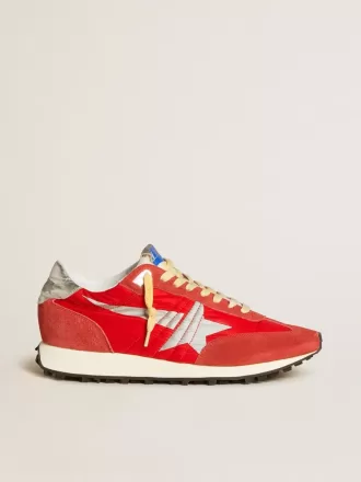Marathon para hombre con parte superior de nailon rojo y estrella plateada