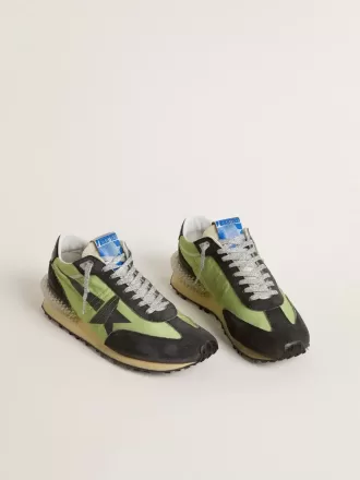 Marathon para hombre con parte superior de nailon verde y estrella negra