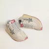 Marathon para mujer con parte superior de nailon beige y estrella gris Marathon para mujer con parte superior de nailon beige y estrella gris