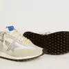 Marathon para mujer con parte superior de nailon blanco y estrella plateada Marathon para mujer con parte superior de nailon blanco y estrella plateada