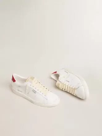 Matchstar en piel blanca brillante con lengüeta del talón en piel roja brillante