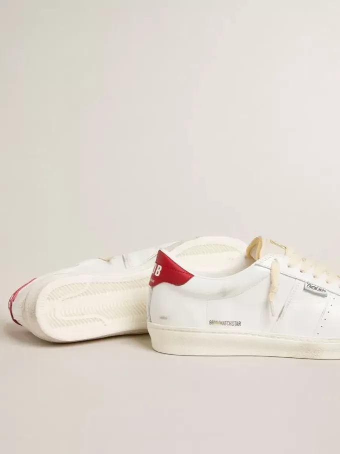 Matchstar en piel blanca brillante con lengüeta del talón en piel roja brillante Matchstar en piel blanca brillante con lengüeta del talón en piel roja brillante