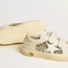 May Teen en piel blanca y purpurina dorada con estrella de piel blanca May Teen en piel blanca y purpurina dorada con estrella de piel blanca