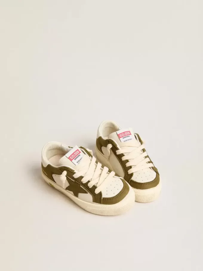 May Young en cuero blanco y verde militar May Young en cuero blanco y verde militar