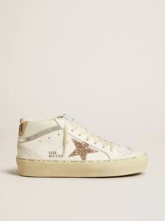 Mid Star con estrella brillante y detalle metálico plateado en piel