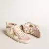 Mid Star con estrella de cuero dorado y detalle de ante rosa con perlas