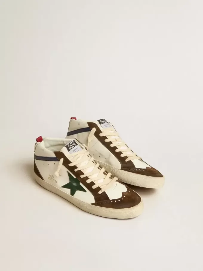 Mid Star con estrella de piel verde y destello de piel azul. Mid Star con estrella de piel verde y destello de piel azul.