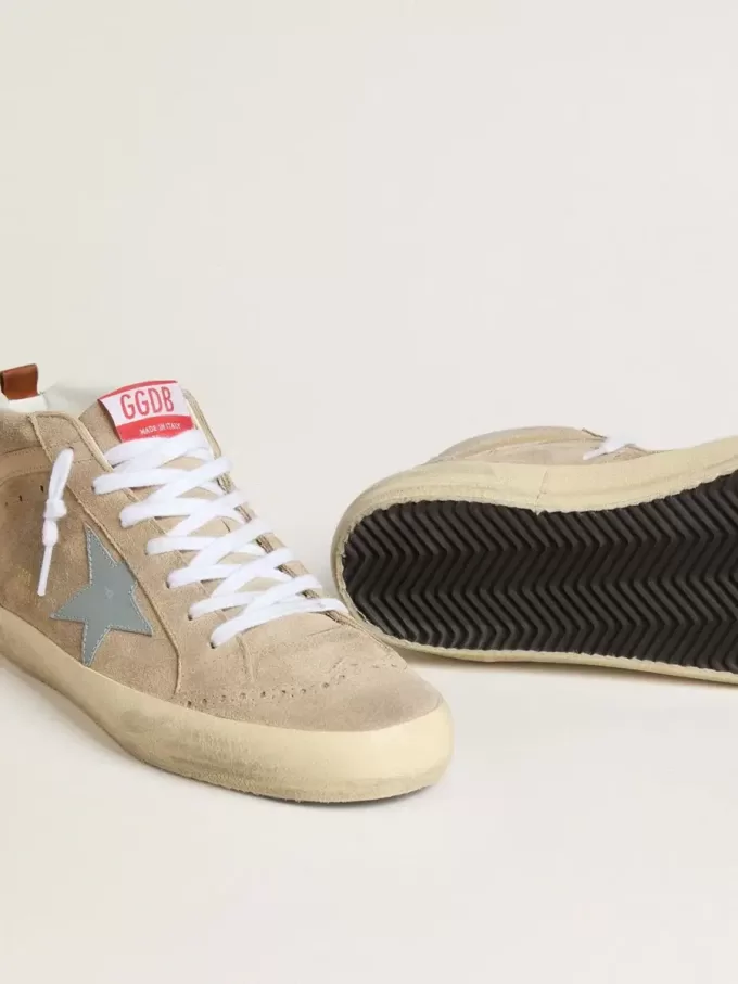 Mid Star para hombre en ante beige con estrella y lengüeta en el talón de piel azul claro Mid Star para hombre en ante beige con estrella y lengüeta en el talón de piel azul claro
