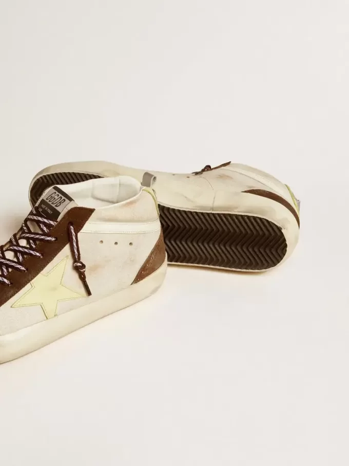 Mid Star para hombre en beige brillante con estrella de ante amarillo y detalle de algodón Mid Star para hombre en beige brillante con estrella de ante amarillo y detalle de algodón