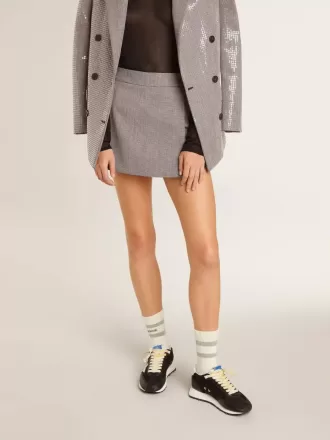 Mini shorts grises de mujer en lana con estampado de pata de gallo