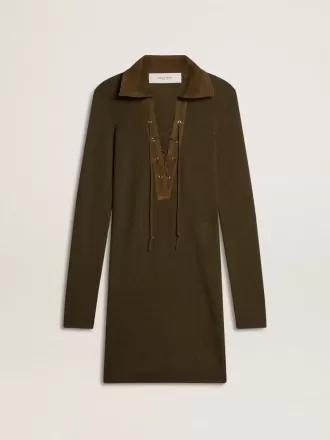 Minivestido de lana verde militar con detalles de cuero